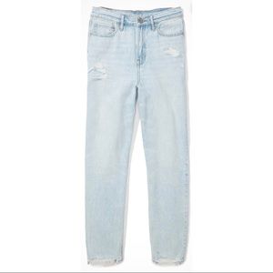 NWT AEO High Waisted 90s Boyfriend Jeans